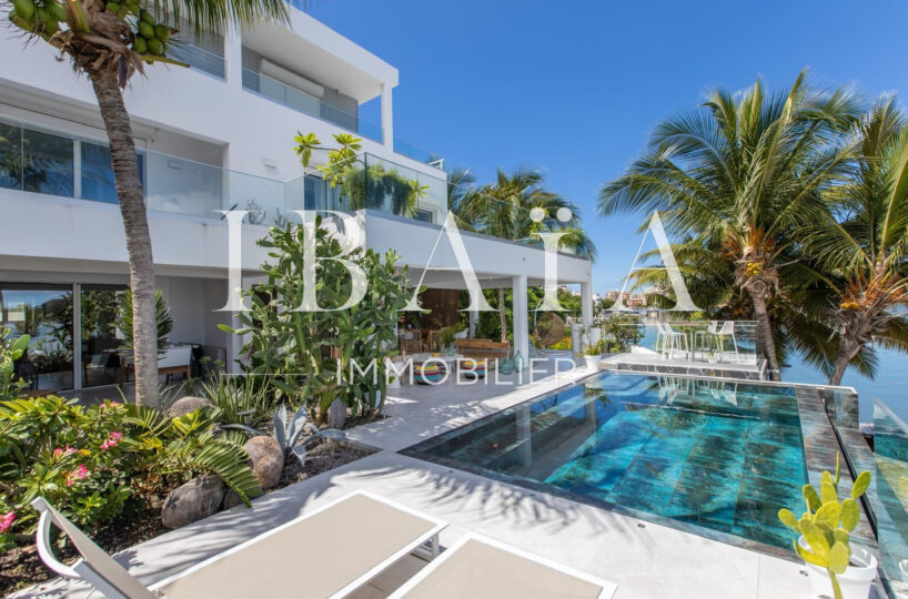 Agence IBAIA Immobilier - SINT-MAARTEN - VILLA D'EXCEPTION AU BORD DE L'EAU