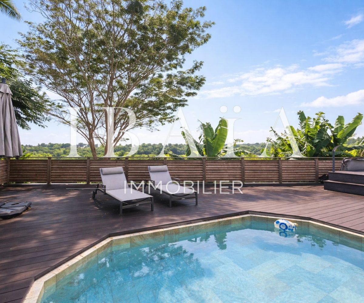 Agence IBAIA Immobilier - EXCLUSIVITÉ - PETIT-BOURG - VILLA AVEC PISCINE - VUE MER ET