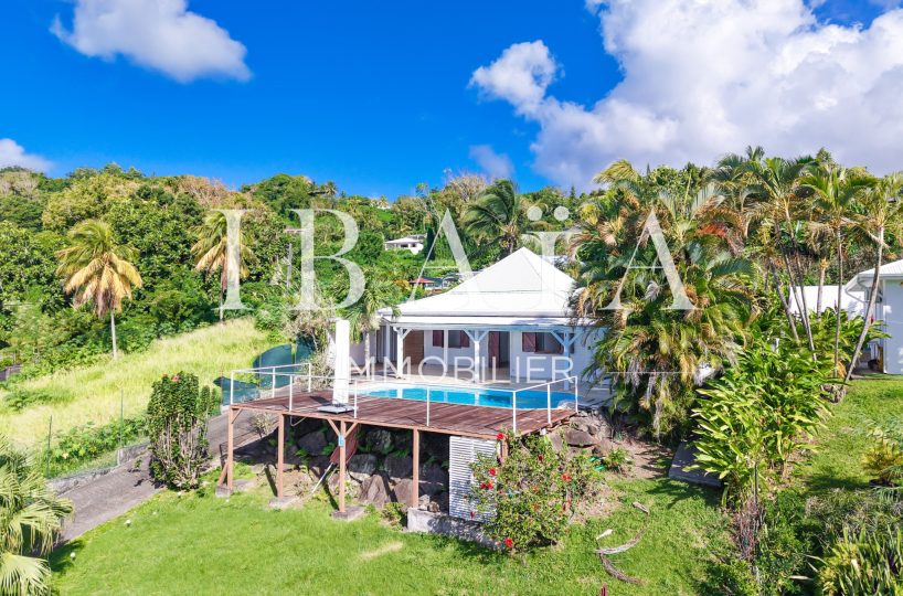 Agence IBAIA Immobilier - EXCLUSIVITÉ - TROIS RIVIERES - VUE MER SUR LES SAINTES - 4 C