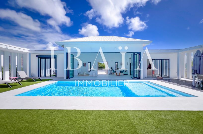 Agence IBAIA Immobilier - PLAGE À PIEDS - VILLA D'ARCHITECTE AVEC PISCINE - 4 CHAMBRE