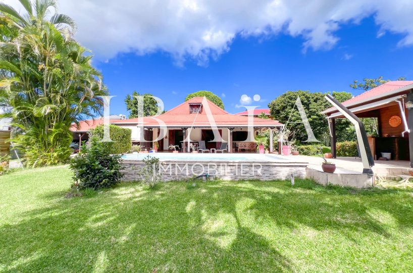 Agence IBAIA Immobilier - EXCLUSIVITÉ - BAIE-MAHAULT - PLAISANCE - VILLA AVEC PISCINE