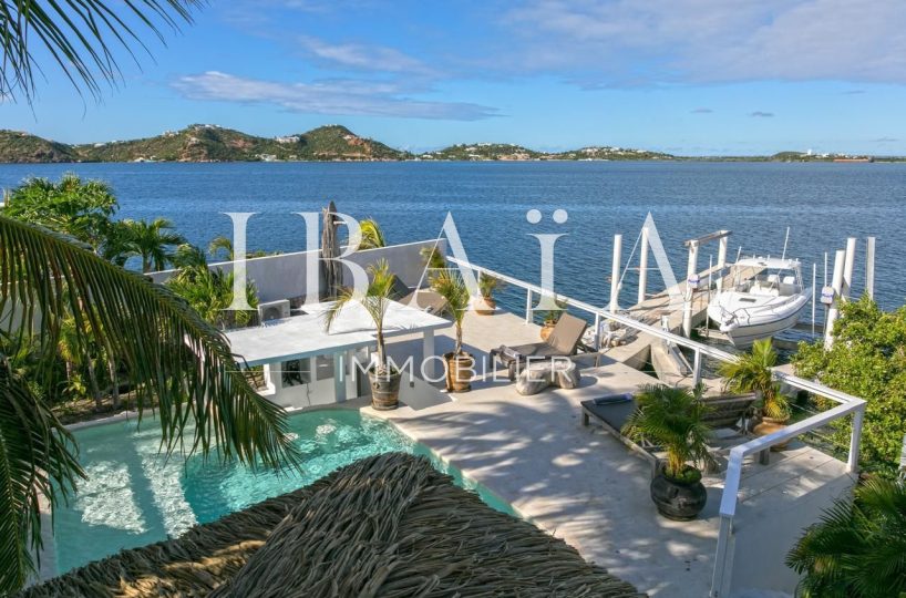 Agence IBAIA Immobilier - SAINT-MARTIN - VILLA AU BORD DE L'EAU AVEC BOAT LIFT