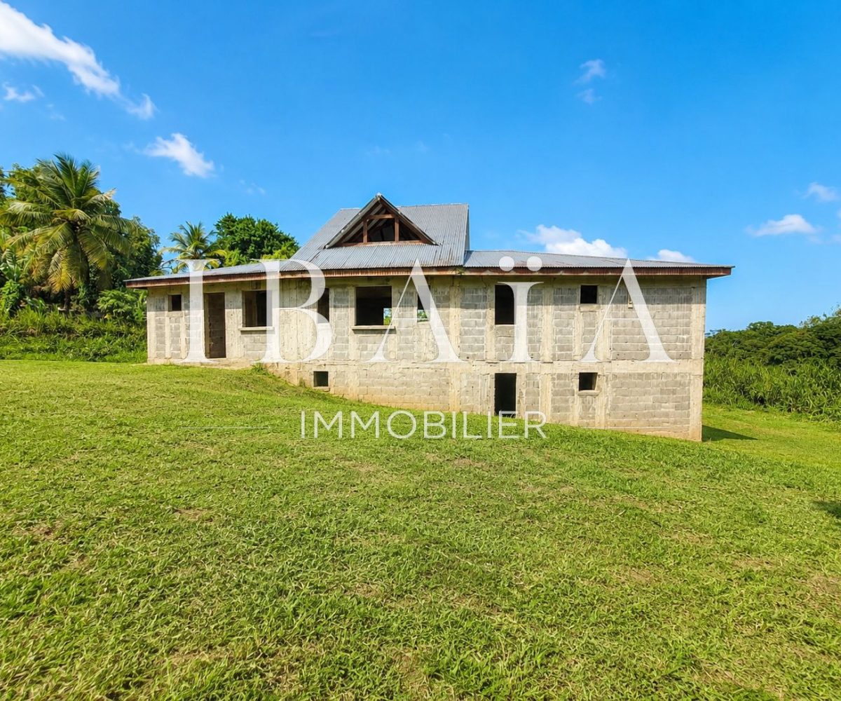 Agence IBAIA Immobilier - EXCLUSIVITÉ - SAINTE ROSE - VILLA INACHEVÉE