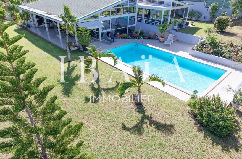 Agence IBAIA Immobilier - EXCLUSIVITÉ - LE MOULE - PROPRIÉTÉ AVEC ACCÈS PLAGE