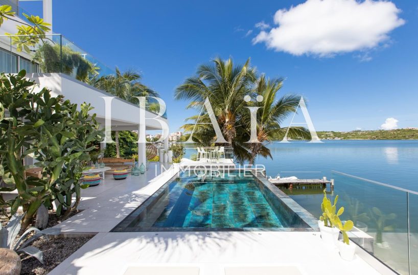 Agence IBAIA Immobilier - SINT-MAARTEN - VILLA D'EXCEPTION AU BORD DE L'EAU